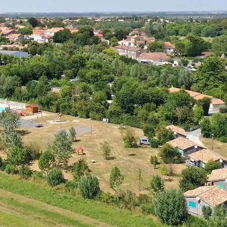 Mobil-home, Animaux Ok - 4 Pers. - Api-1-52-2565 Kamp alanı Chaille-Les-Marais